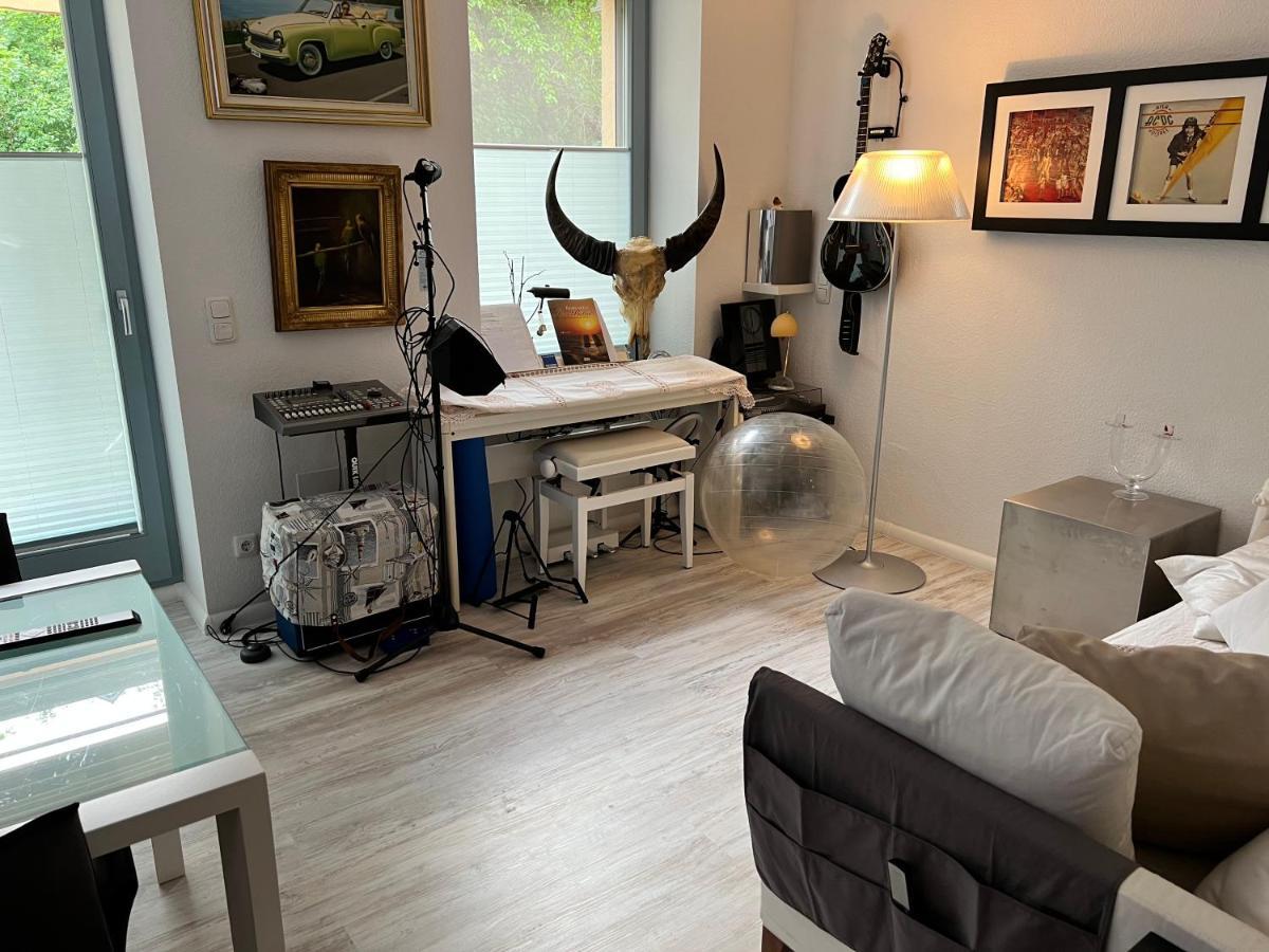 Tranquil Terrace Suite: Central Oasis with Parking Erfurt Exterior photo